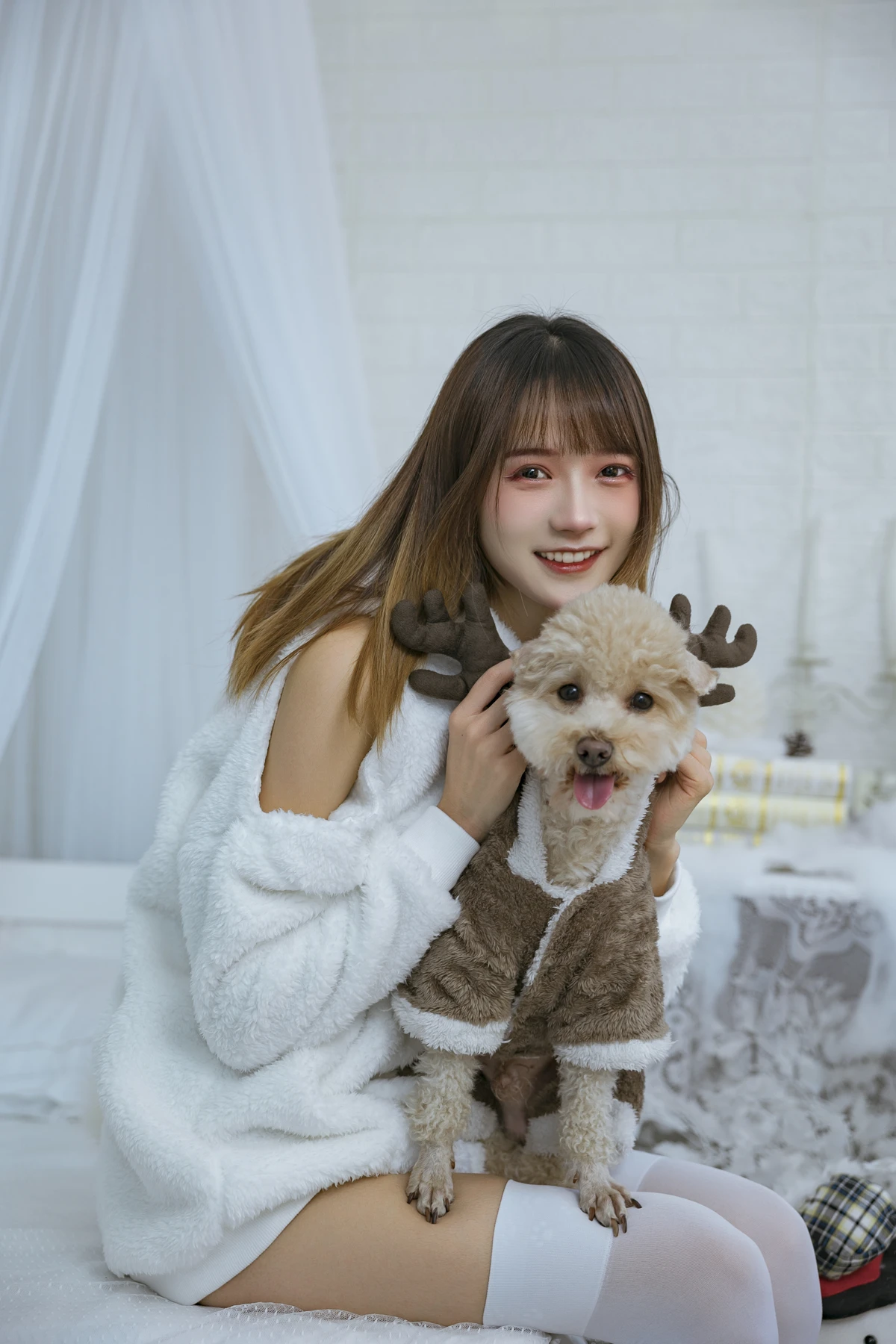 [YITUYU] 2022.12.17 Vol.2702 – Warm Girls and Pets Rabbit Zzz won't eat carrots#[24P]-4